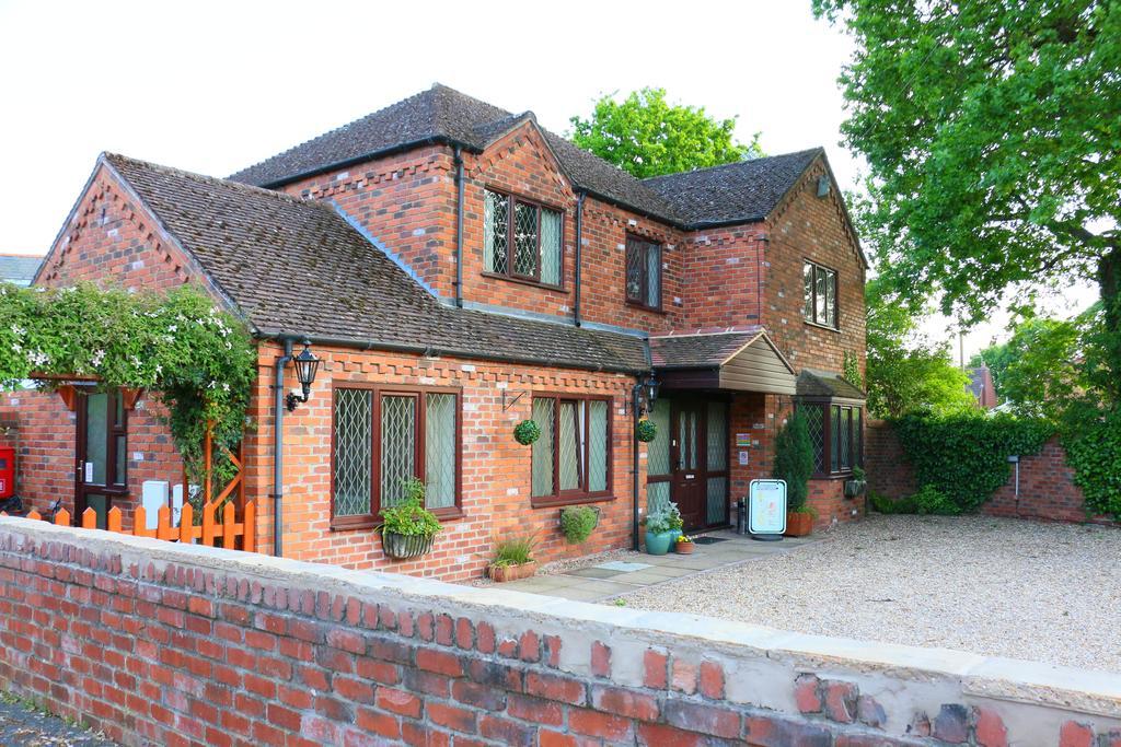 Eagles Guest House Lincoln Dış mekan fotoğraf